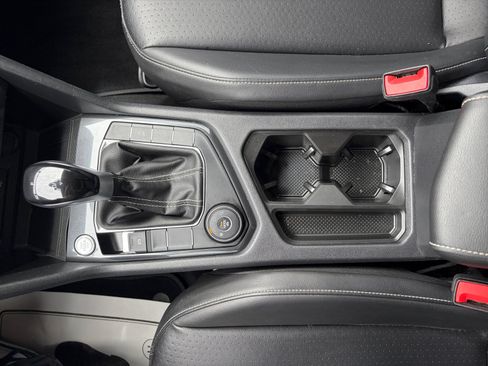 Certified 2024 Volkswagen Tiguan SE AWD/4WD image 31