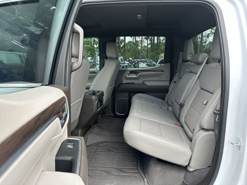 Certified 2023 GMC Sierra 1500 SLT w/ SLT Premium Package AWD/4WD image 24