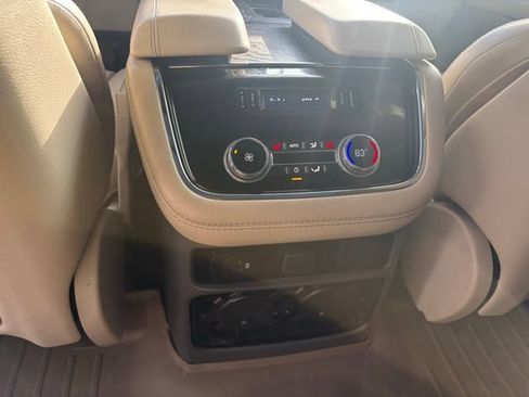 Used 2021 Lincoln Navigator L Reserve w/ Luxury Package AWD/4WD image 26