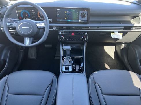 New 2026 Hyundai Santa Cruz SEL FWD image 2