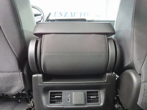 Used 2025 Chevrolet Silverado 1500 LT image 11