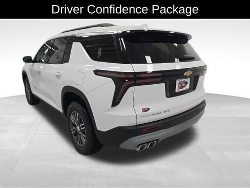 New 2026 Chevrolet Traverse LT w/ Driver Confidence Package image 4