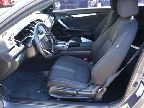 Used 2019 Honda Civic EX image 9