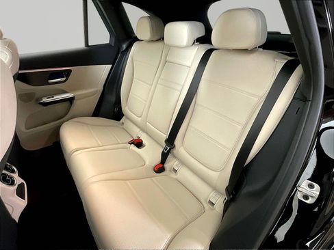 Certified 2024 Mercedes-Benz GLC 300 4MATIC image 22