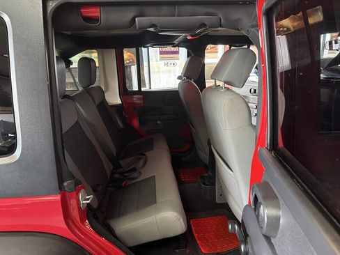 Used 2010 Jeep Wrangler Unlimited Sport image 20