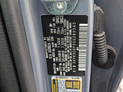 Used 2025 Kia Sportage EX image 32