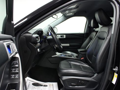Used 2022 Ford Explorer Limited AWD/4WD image 12