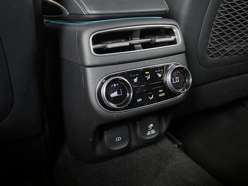 Used 2022 Genesis GV70 3.5T Sport w/ Sport Prestige Package AWD/4WD image 37