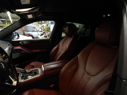 Used 2021 BMW X6 xDrive40i w/ Premium Package image 18