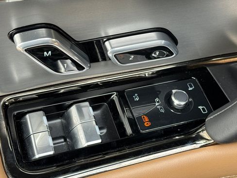 Certified 2024 Land Rover Range Rover Sport SE image 11