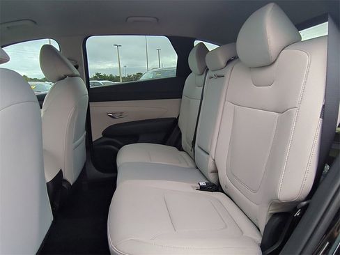 New 2026 Hyundai Tucson SE image 15