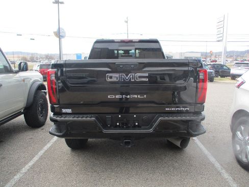 Used 2025 GMC Sierra 2500 Denali Ultimate image 20