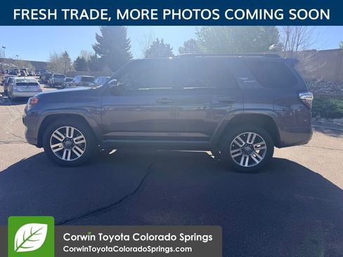 Used 2022 Toyota 4Runner TRD Sport w/ Technology Package AWD/4WD image 5