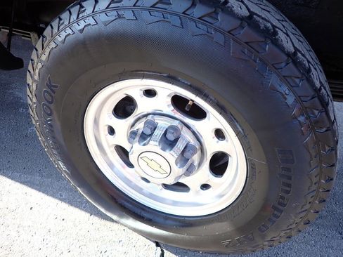 Used 2006 Chevrolet Silverado 2500 LT w/ Onstar Plus Package image 7