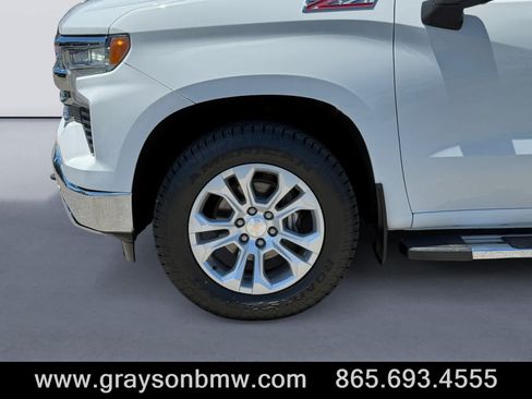 Used 2024 Chevrolet Silverado 1500 LTZ AWD/4WD image 9
