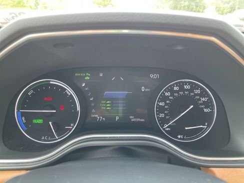 Used 2020 Toyota Avalon Limited w/ Advanced Safety Package FWD image 16