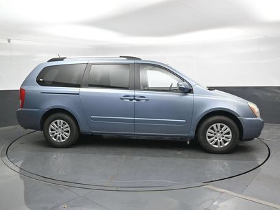 Used 2012 Kia Sedona LX