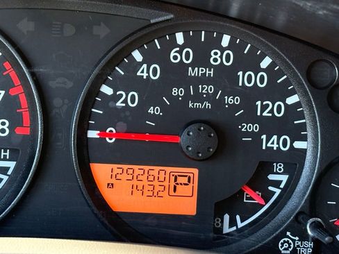 Used 2016 Nissan Frontier SV image 25