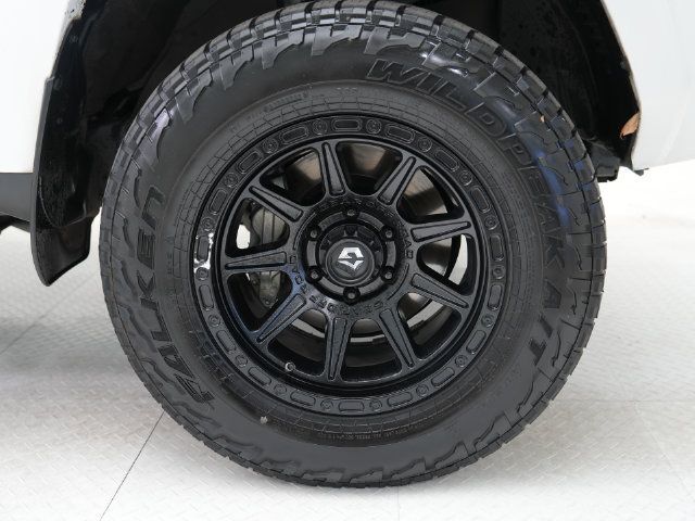 Used 2021 Toyota 4Runner SR5 Premium w/ Moonroof Package AWD/4WD image 31