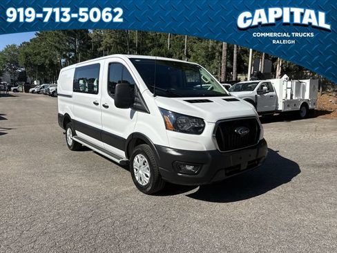 Used 2025 Ford Transit 250 Low Roof w/ Exterior Upgrade Package RWD image 2