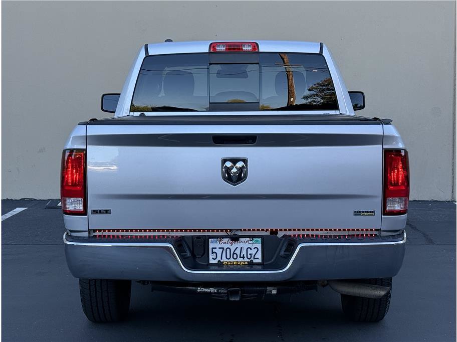 Used 2017 RAM 1500 Classic SLT RWD image 5