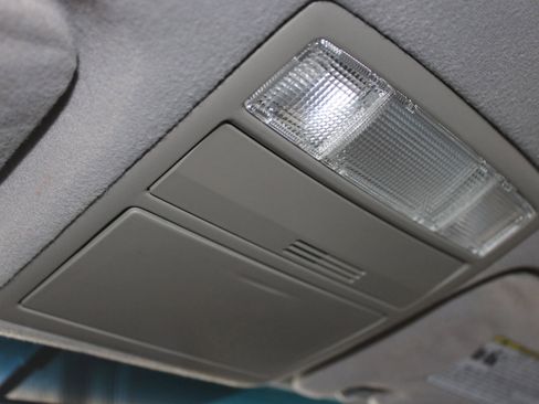 Used 2011 Toyota Camry LE w/ LE Extra-Value Pkg image 18