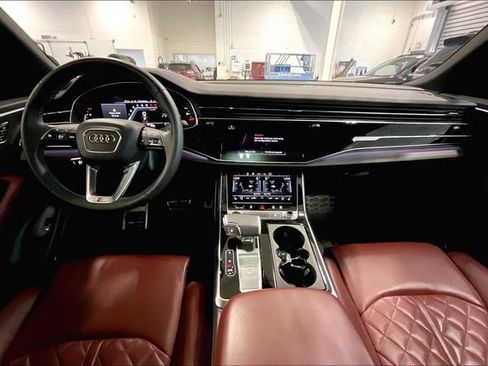 Certified 2024 Audi SQ8 Premium Plus w/ S Sport Package AWD/4WD image 15