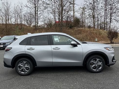 New 2026 Honda HR-V LX image 6