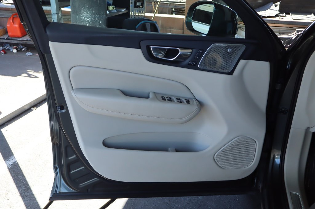 Used 2019 Volvo XC60 T6 Inscription AWD/4WD image 18
