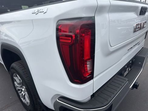 Used 2025 GMC Sierra 1500 SLT image 21