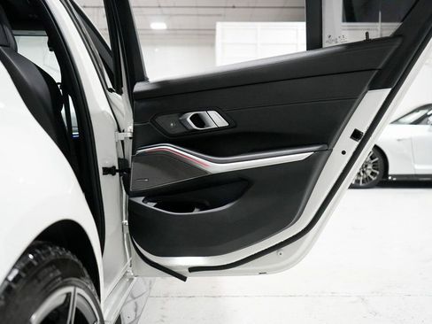 Used 2022 BMW M3 Competition w/ Executive Package image 35