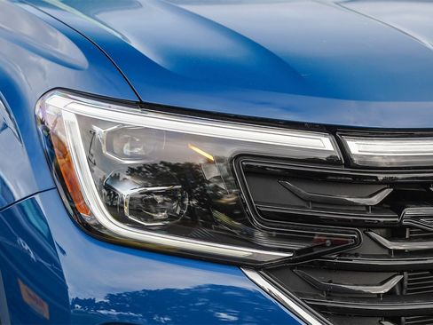 New 2025 Volkswagen Atlas Cross Sport SEL Premium R-Line image 4