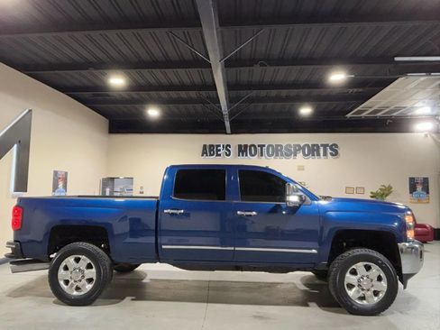 Used 2016 Chevrolet Silverado 2500 LTZ w/ Duramax Plus Package AWD/4WD image 4