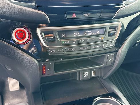 Used 2020 Honda Passport Touring image 17