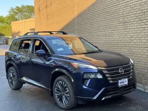 New 2026 Nissan Rogue Platinum AWD/4WD image 2