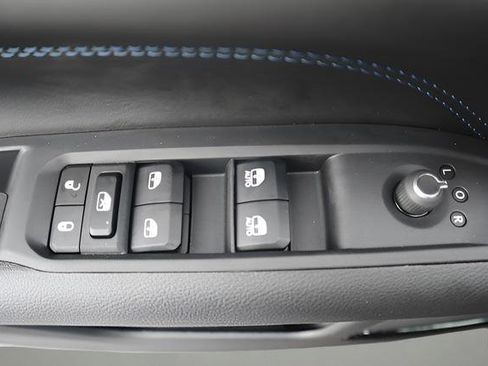 New 2026 Jeep Compass Latitude image 12