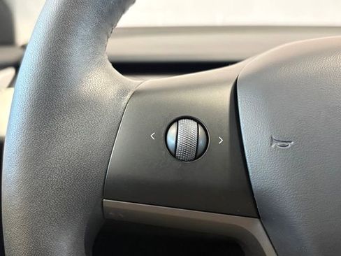 Used 2023 Tesla Model 3 Standard Range image 22