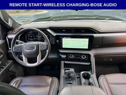 Used 2025 GMC Sierra 1500 Denali w/ Technology Package AWD/4WD image 16
