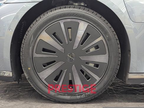 Used 2025 Lucid Air Touring AWD/4WD image 16