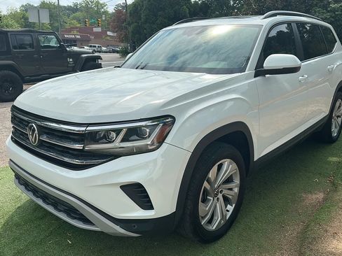 Used 2021 Volkswagen Atlas SE FWD image 3