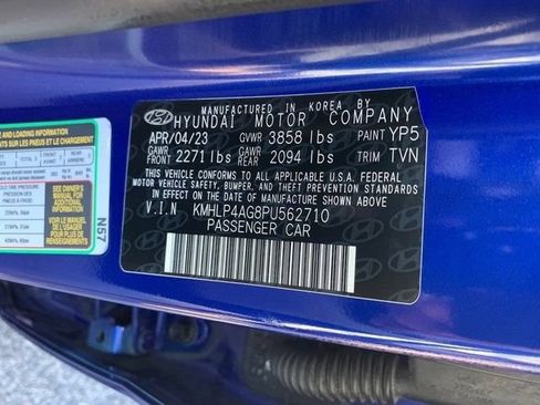 Used 2023 Hyundai Elantra Limited w/ Preferred Accessory Package FWD image 30