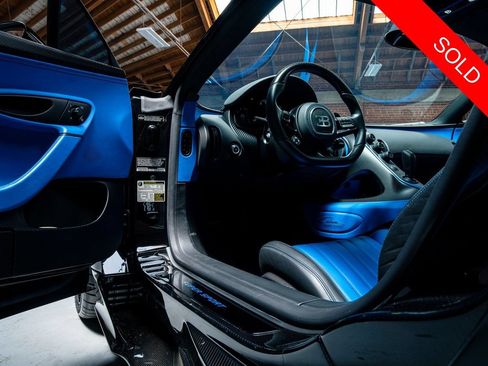 Used 2023 Bugatti Chiron Super Sport AWD/4WD image 16