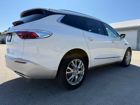 Used 2023 Buick Enclave Essence w/ Experience Buick Package AWD/4WD image 5