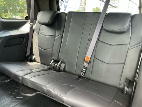 Used 2016 Cadillac Escalade Platinum AWD/4WD image 11
