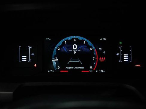 Used 2025 Toyota Tacoma SR5 AWD/4WD image 15