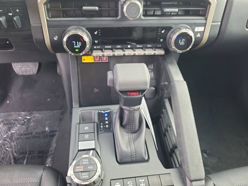 New 2026 Toyota Tacoma TRD Off-Road w/ TRD Off Road Premium Package AWD/4WD image 14