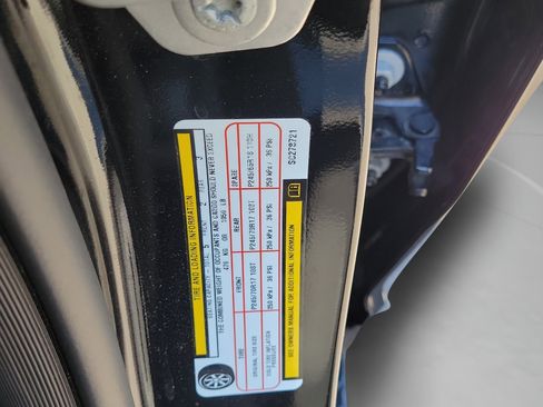 Certified 2025 Jeep Grand Cherokee Laredo w/ Trailer Tow Package AWD/4WD image 33