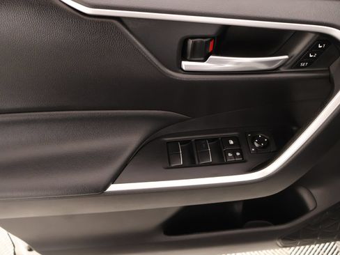 Used 2020 Toyota RAV4 XLE Premium AWD/4WD image 16