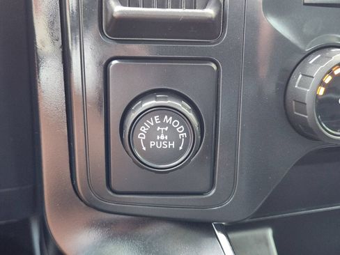 Used 2025 Ford F150 XL RWD image 26