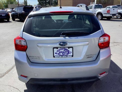 Used 2012 Subaru Impreza 2.0i Sport Premium image 11